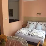 Apartment Yowan