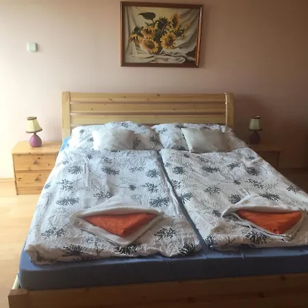 Apartment Yowan Hévíz
