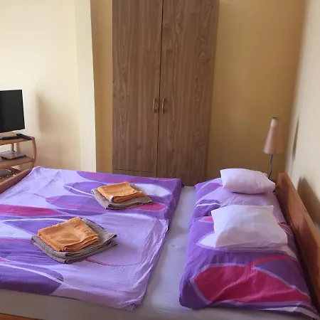 Apartment Yowan Heviz